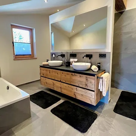 Boutique Kaiserlodge Mit Privater Sauna & Whirlpool By Belle