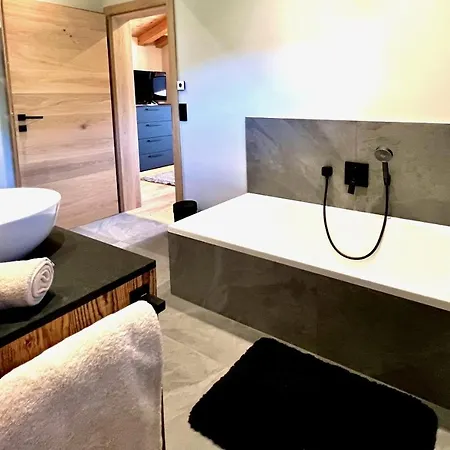 Tatil Evi Boutique Kaiserlodge Mit Privater Sauna & Whirlpool By Belle Kitzbühel