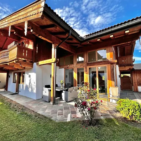 Сasa de vacaciones Boutique Kaiserlodge Mit Privater Sauna & Whirlpool By Belle *